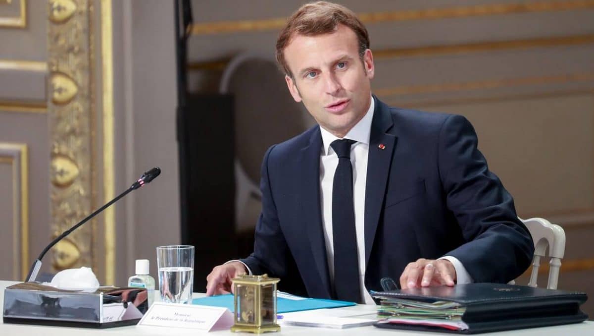 Présidentielle 2022 le président de la République Emmanuel Macron en bonne voie pour un second mandat selon la dernière enquête de BVA-Orange pour RTL