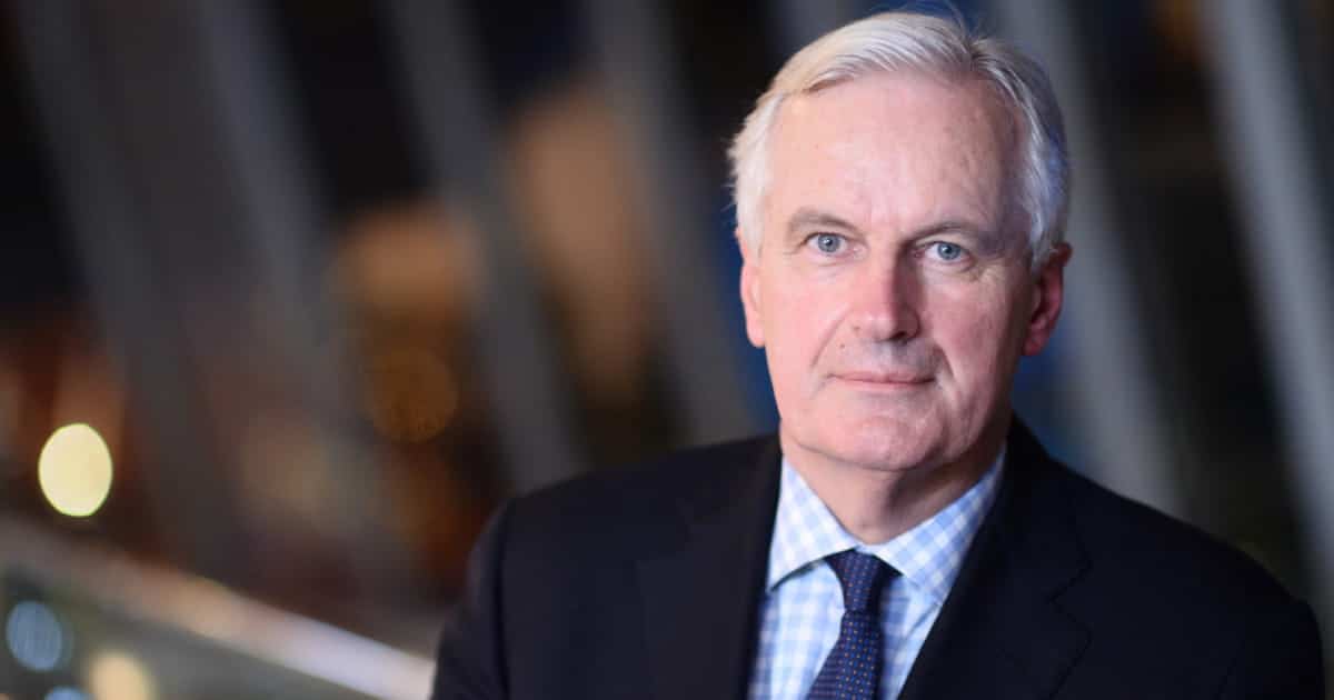 L’inconfortable position de Michel Barnier en tant que favori de la droite française !