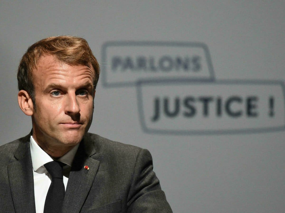 Droit européen : Emmanuel Macron condamne les attaques françaises !