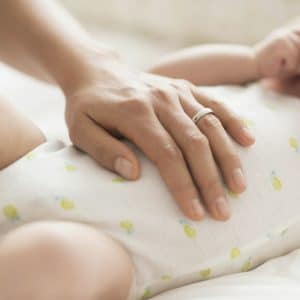 Maternité : mon enfant est constipé, comment le soulager ?