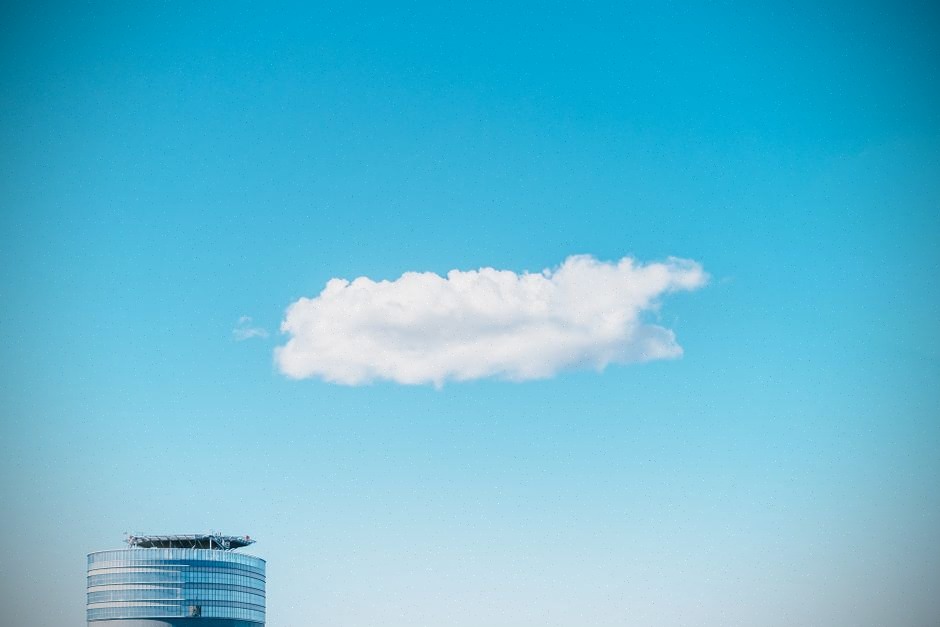 Infrastructure cloud utilisée pour déployer des modèles Qwen en entreprise