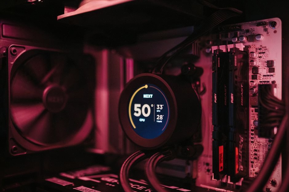 Achat en ligne du MSI MAG 341CQPA sous 600 euros