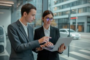 15 millions de conversations, 800 métiers, l'IA touche le travail sans effacer les emplois, ce que Google révèle