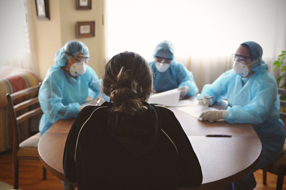 Responsables américains examinant les risques des modèles IA fermés
